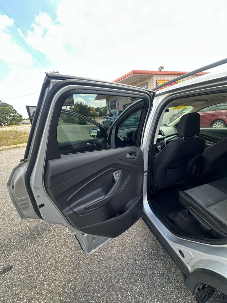 2018 Ford Escape SE - Photo 12
