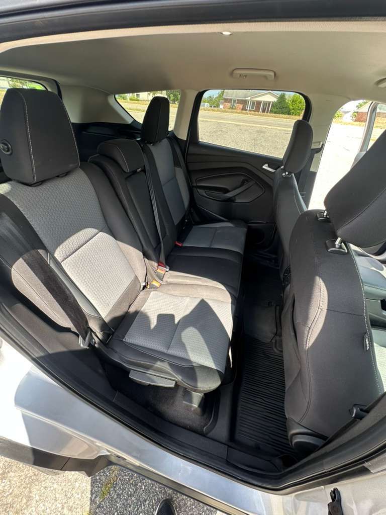 2018 Ford Escape SE - Photo 25
